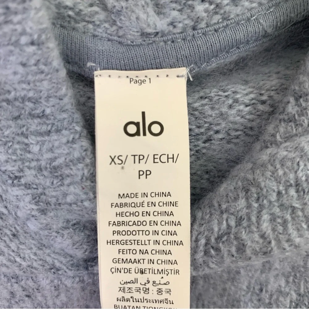 Alo Yoga New Class cashmere hoodie sweatshirt Celestial Blue XS